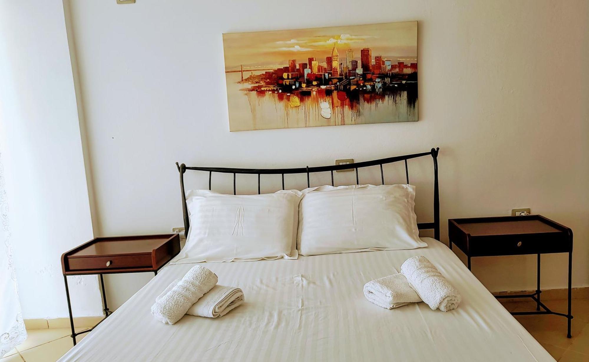 Polyxeni Apartments & Rooms Qeparo Luaran gambar