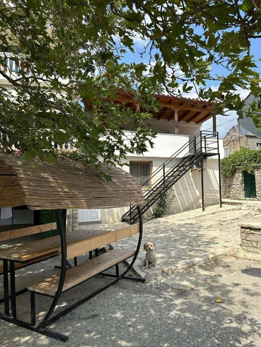 Polyxeni Apartments & Rooms Qeparo Luaran gambar