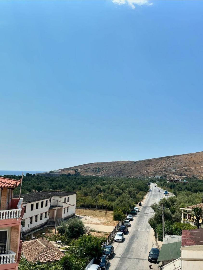 Polyxeni Apartments & Rooms Qeparo Luaran gambar